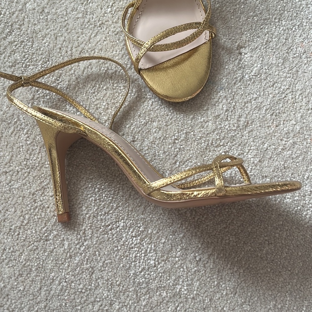 Gold strappy Zara sandals - Picture 2 of 8
